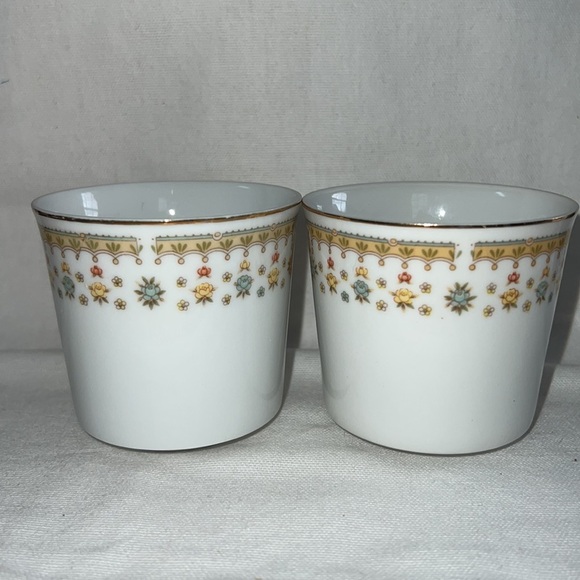 Garden Bouquet fine china set of 2 coffee cup glasses pre loved floral gold trim - Picture 2 of 11